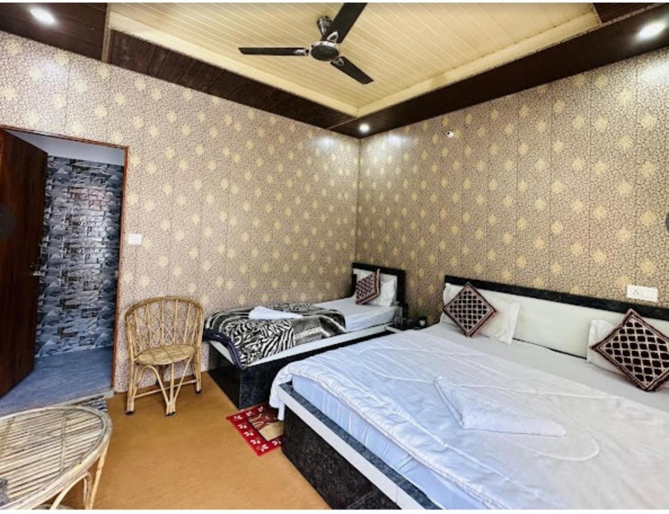 Homestay Natraj Heli Resort, Sersi Phata